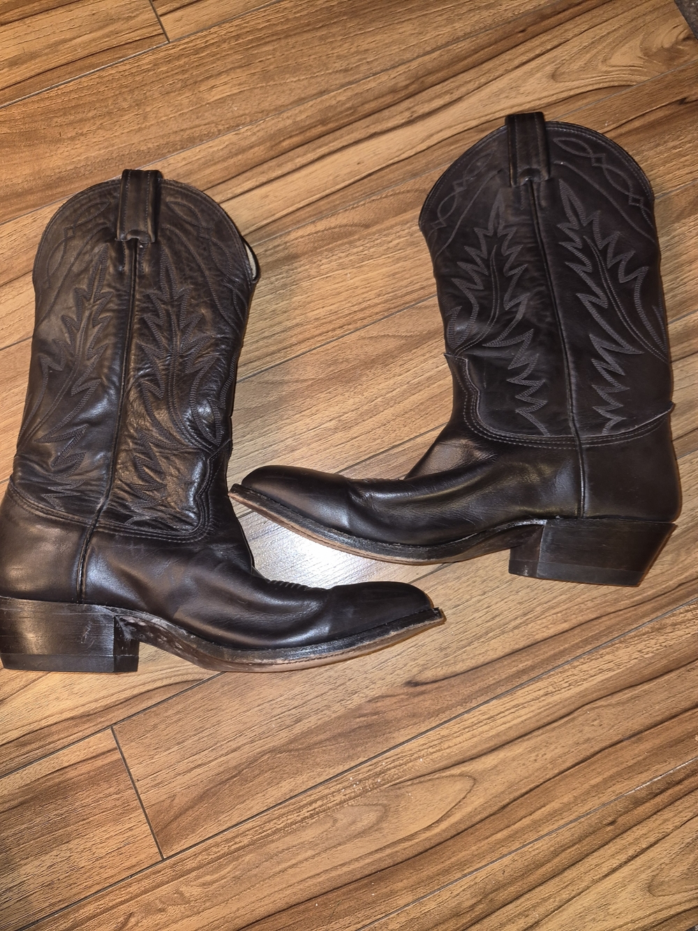 Mens Nocona Boots.